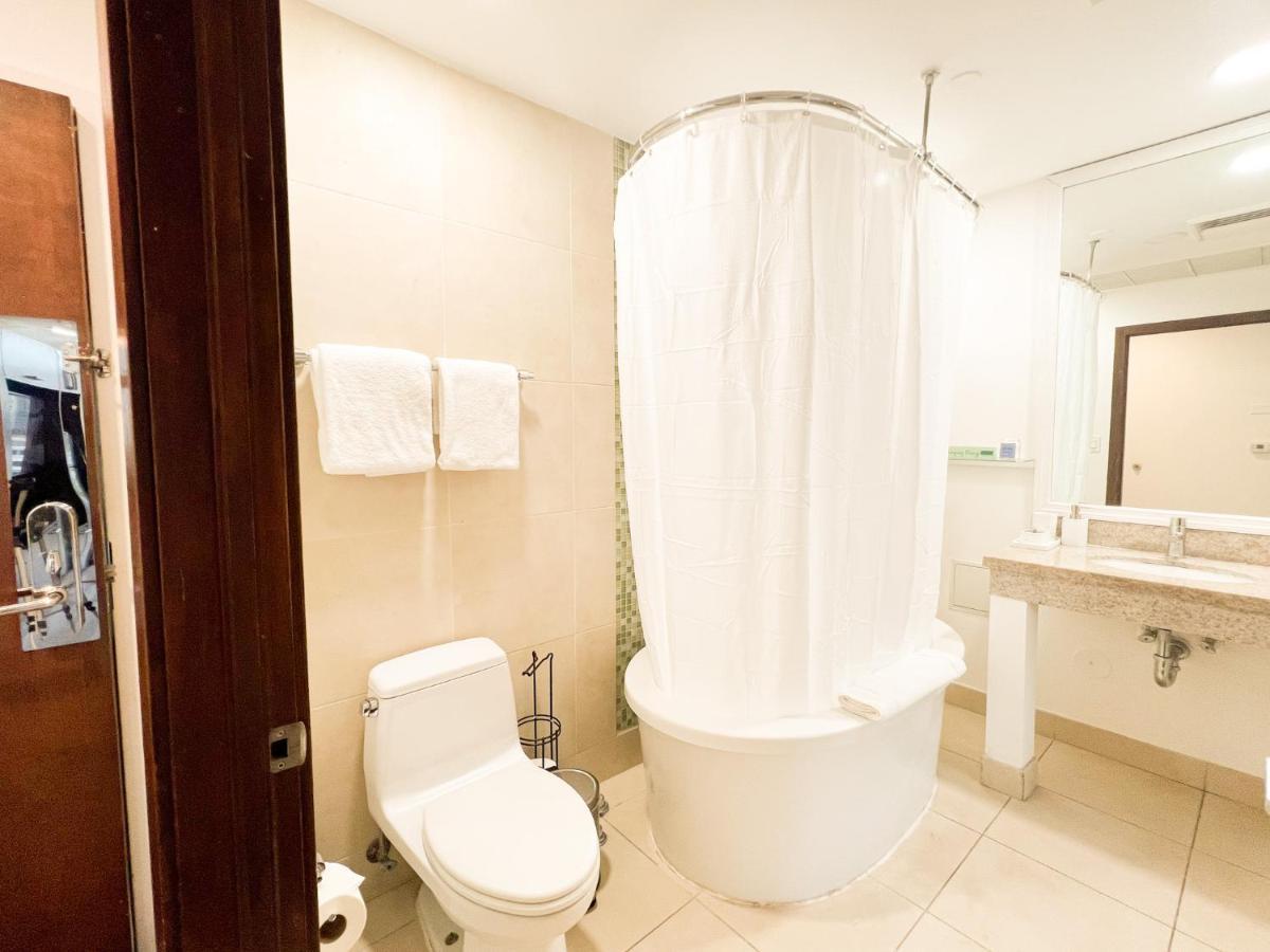 Rooftop-Pool Suite With King Bed In Ocean Dr C303 Miami Beach Bagian luar foto